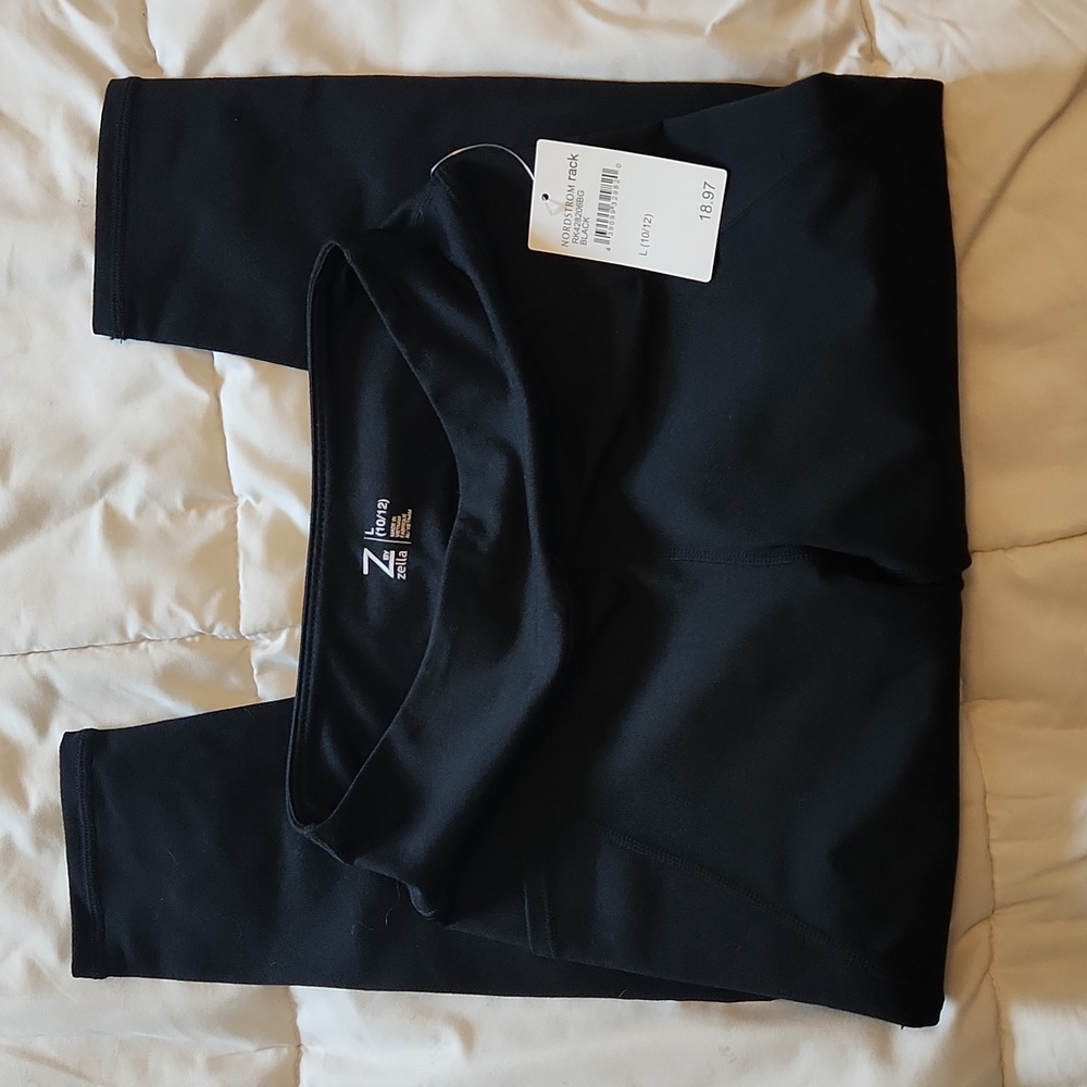 Zella brand black leggings, youth large 10/12 pockets